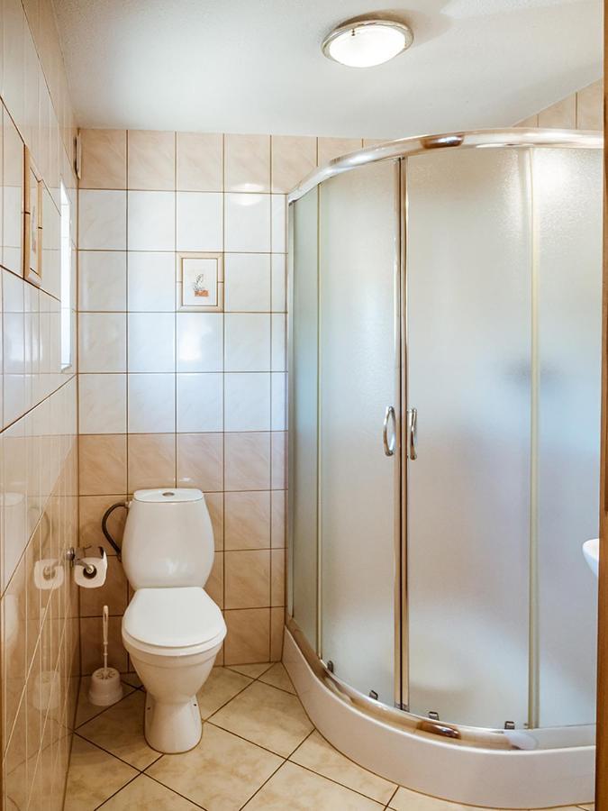 U Sylwi Domki Drewniane Trzęsacz Exterior foto